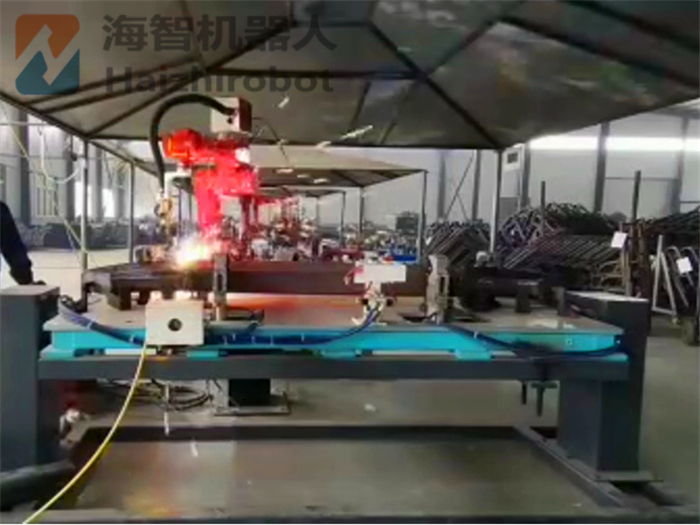 自動焊接用的機(jī)械手臂案例！